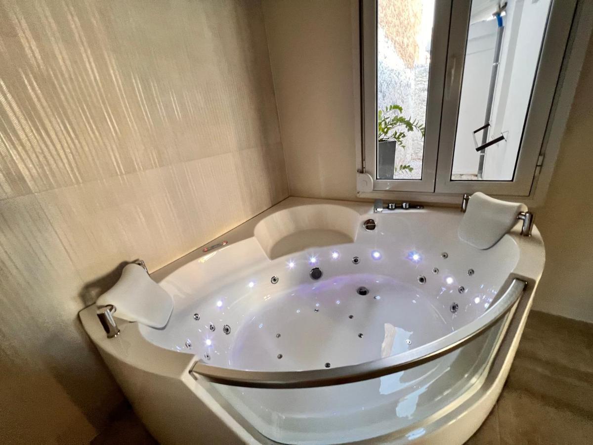 Perla Coco Jacuzzi La Canée